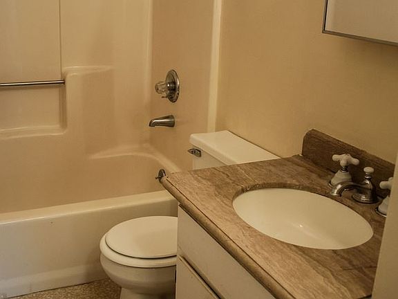 4th image of 2024 Ohio Ave APT 3