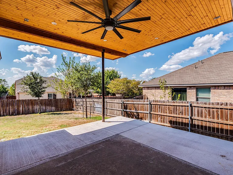 154 Flagstone Trl — Photo 23