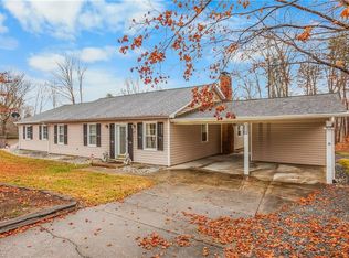 1320 Pebblebrook Rd, Winston Salem, NC 27105