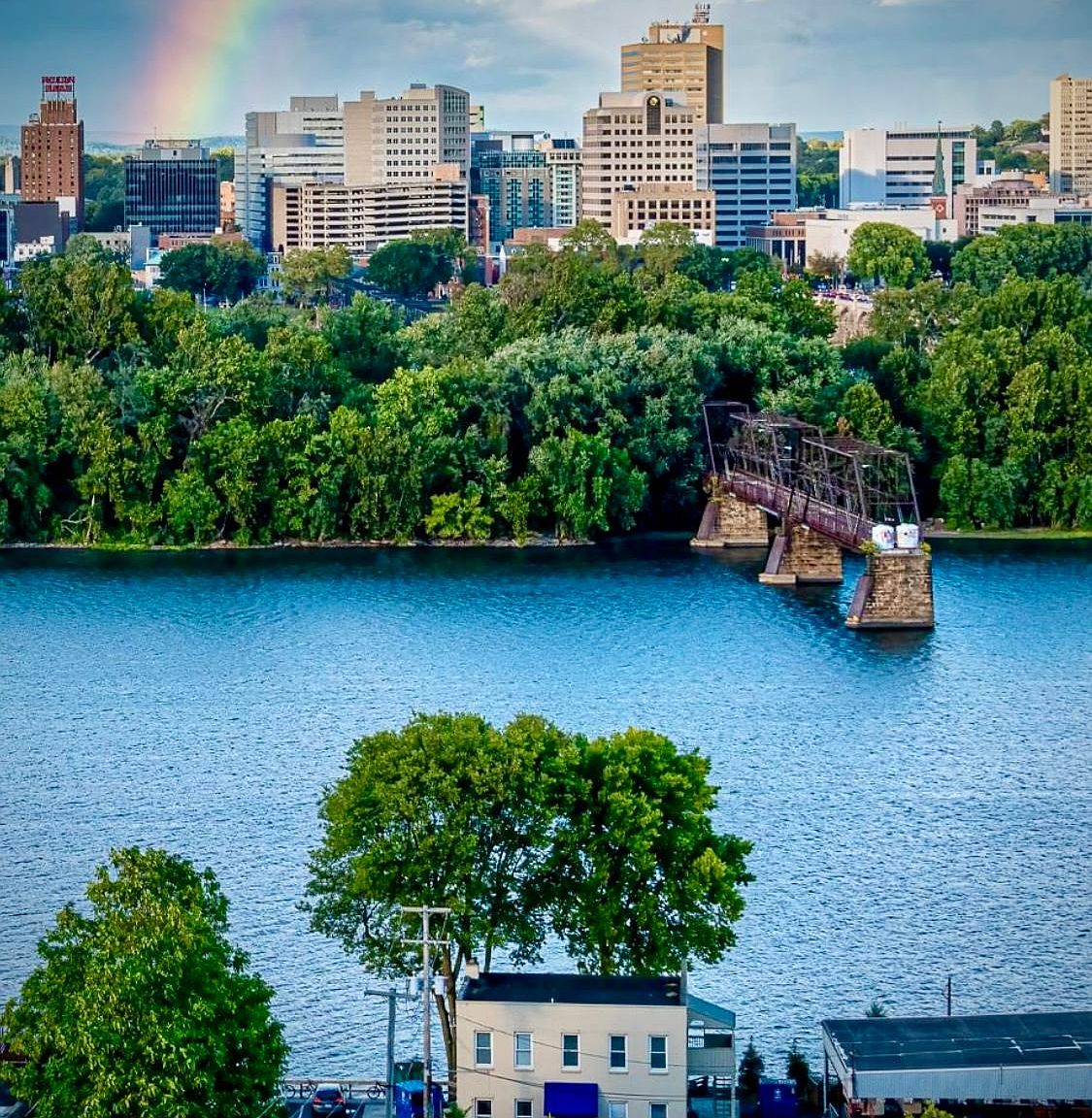 329 S Front St, Wormleysburg, PA 17043 Zillow