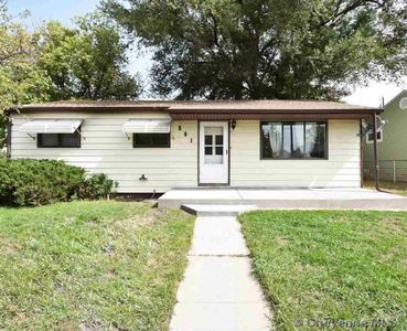 201 Stanfield Ave, Cheyenne, WY, 82007