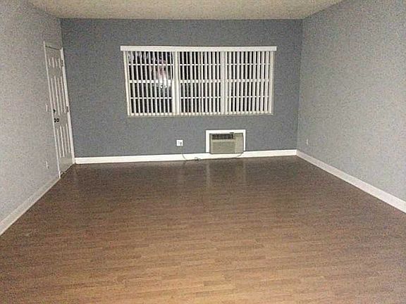 4th image of 10290 E Bay Harbor Dr #1