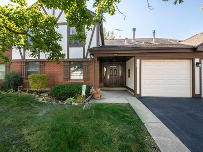 1325 Williamsburg Dr UNIT C1, Schaumburg, IL, 60193