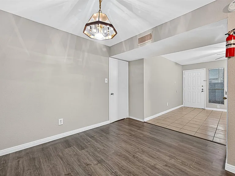 2110 Wilcrest Dr #138 — Photo 11