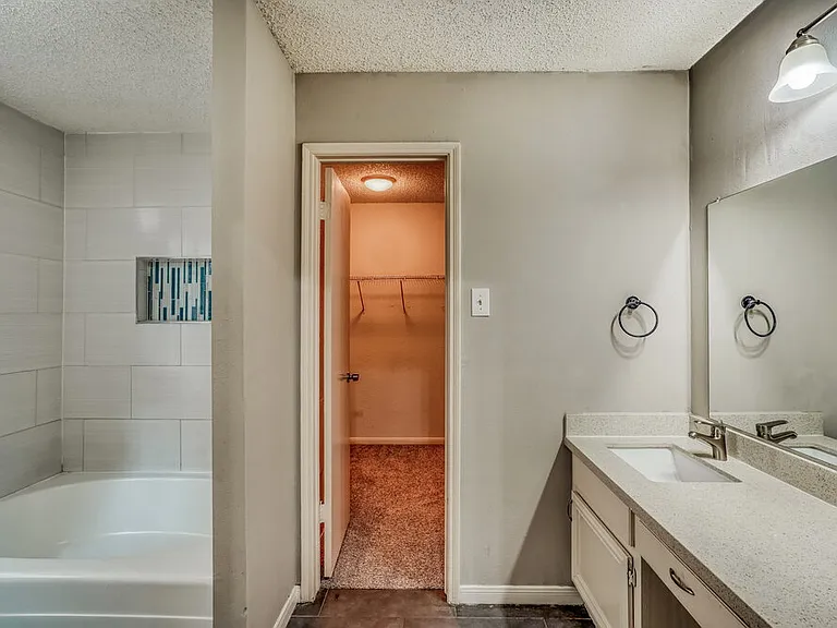 12723 Ashford Knoll Dr — Photo 11