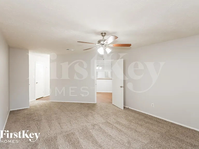 13323 Oak Ledge Dr — Photo 7