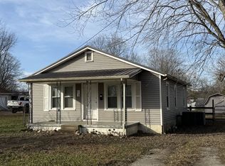318 N Oak St, Hohenwald, TN 38462