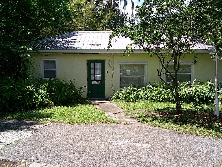 422A W New York Ave — Photo 21