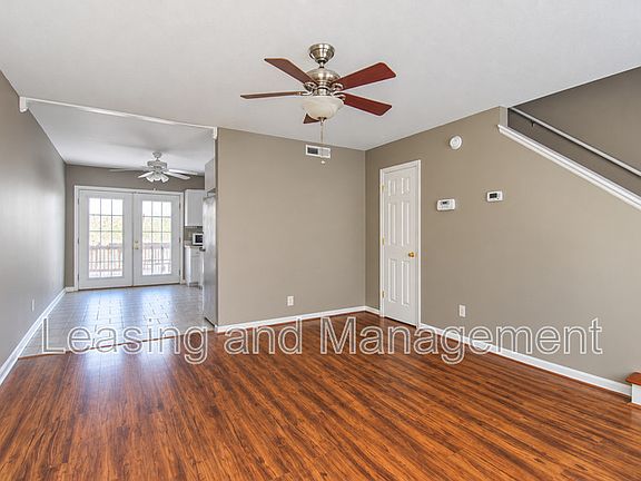 4th image of 1423 Ashley River Rd APT 2C