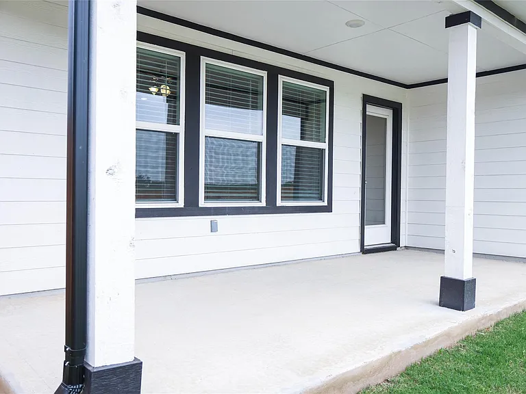 231 Sweetwater Creek Ln — Photo 40