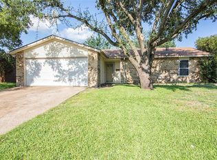 1300 Tulip Trl, Mesquite, TX 75149