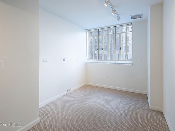 2nd image of 2 Sutton Pl S APT 1-B