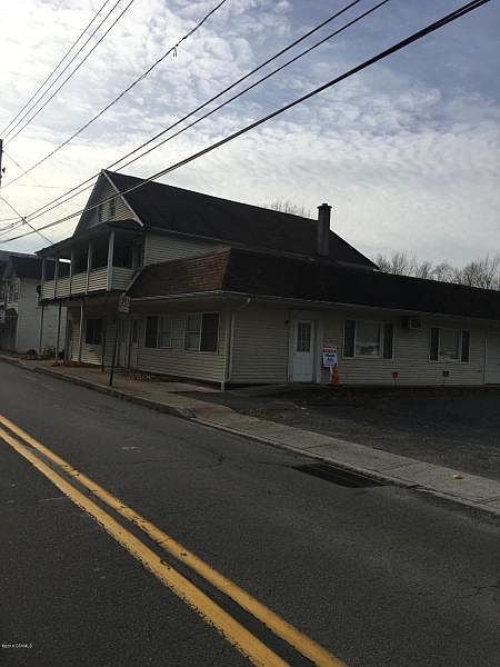 2nd image of 148 S Main St