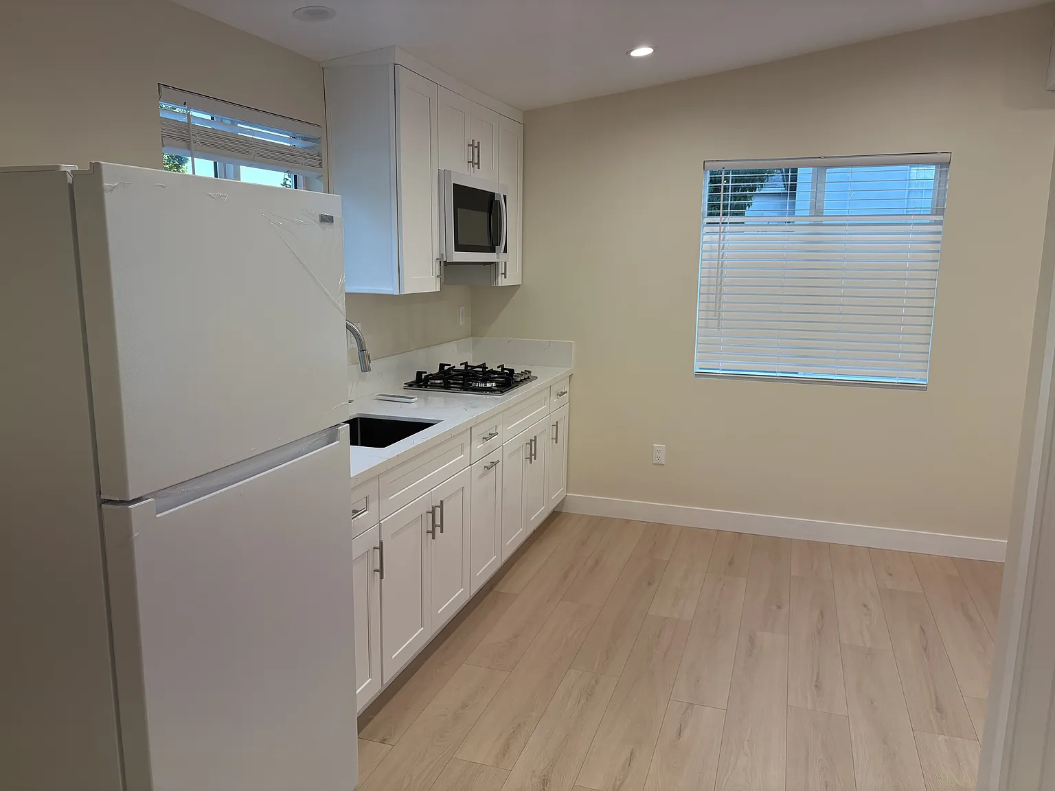 1 bed, $1,700 — Photo 3