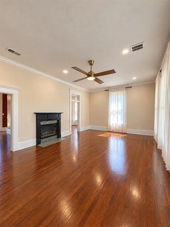 3 bed, 2.0 bath, 1776 sqft, $2,300 — Photo 4