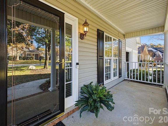 5th image of 7709 Sedgebrook Dr E