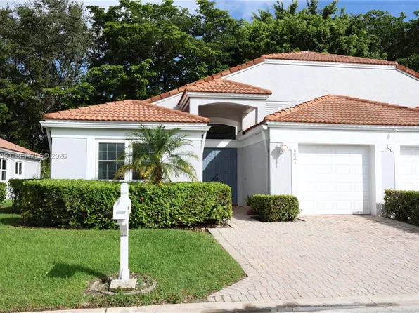 8023 N Tranquility Lake Dr, Delray Beach, FL 33446