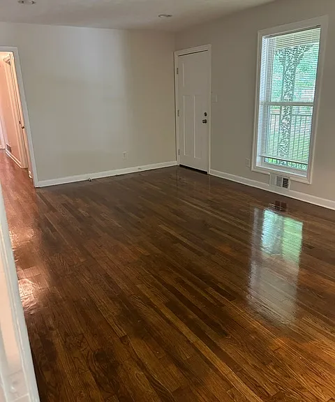 1535 Ridgewood Dr — Photo 6