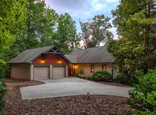 97 Log Gap Rd, Fairview, NC 28730