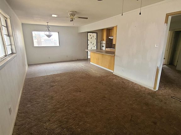 3rd image of 604 Johnson St