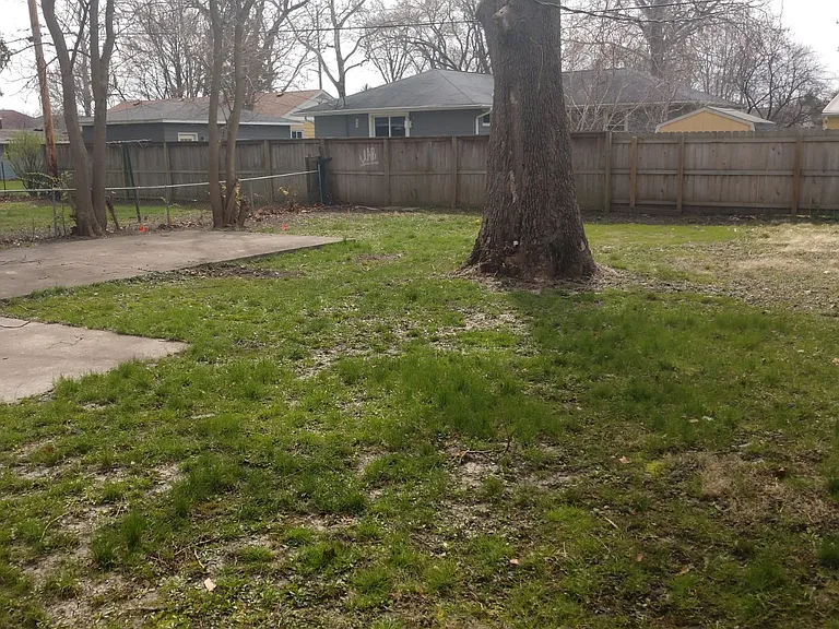 1807 Southwood Dr — Photo 17