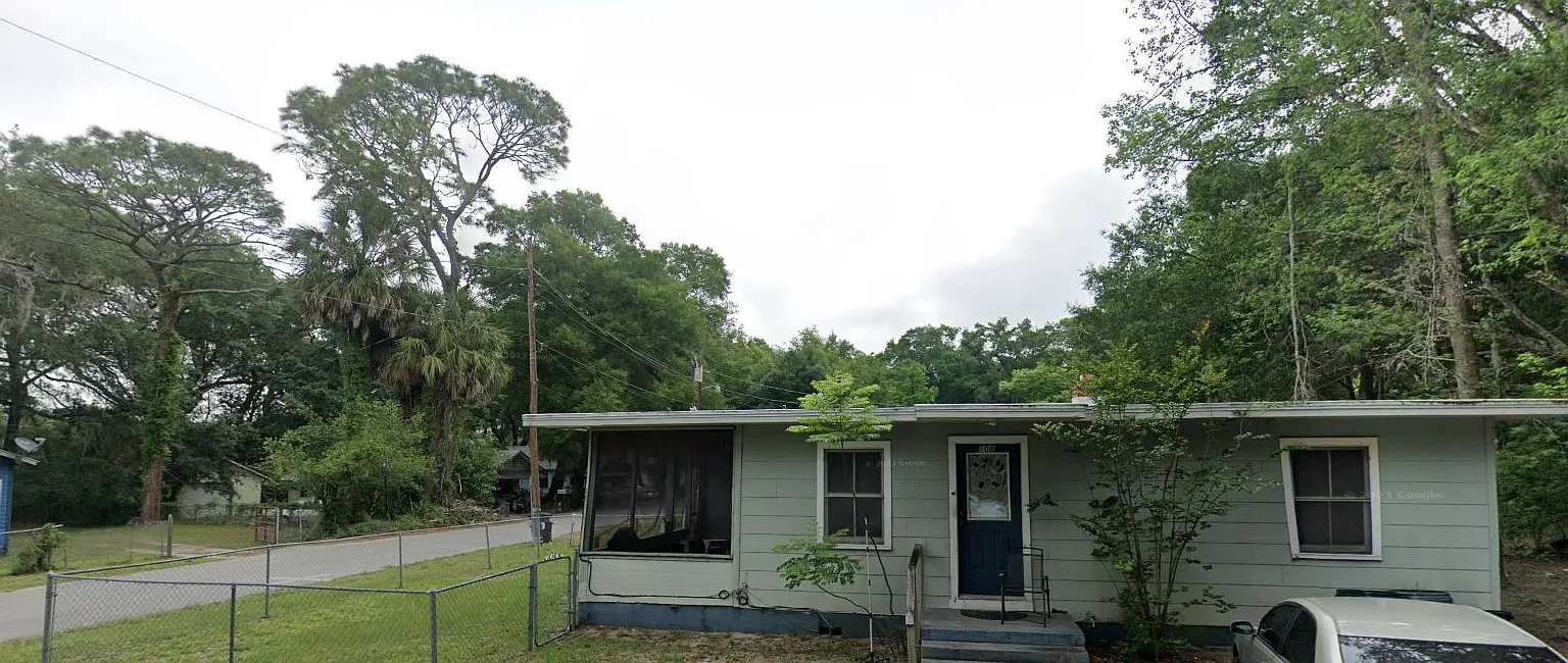 108 Pine St — Photo 2