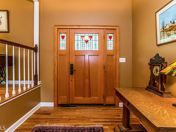 2nd image of 1871 Aspen Dr NE