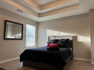 5848 El Segundo Way, College Park, GA 30349