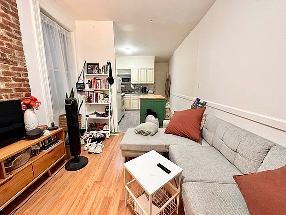 2nd image of 375 5th Ave APT 4
