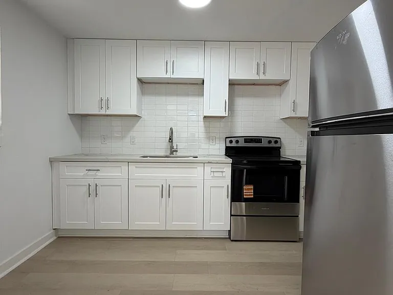 201 Lowery Dr #3 — Photo 4