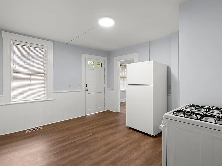 144 S Colony St #1 — Photo 13