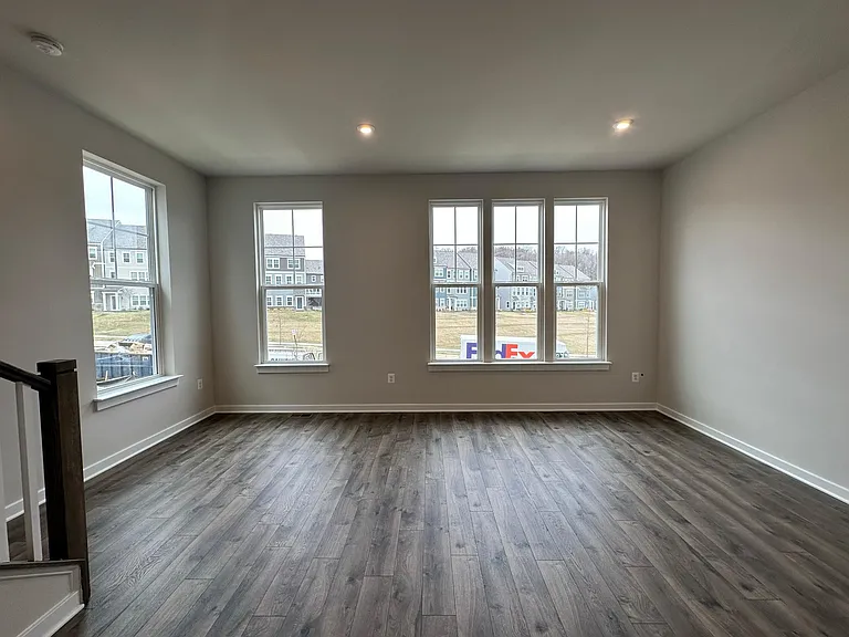 1721 Autumn Maple Leaf Dr — Photo 12