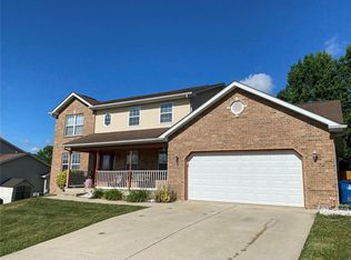 5 Acorn Lake Dr, Shiloh, IL