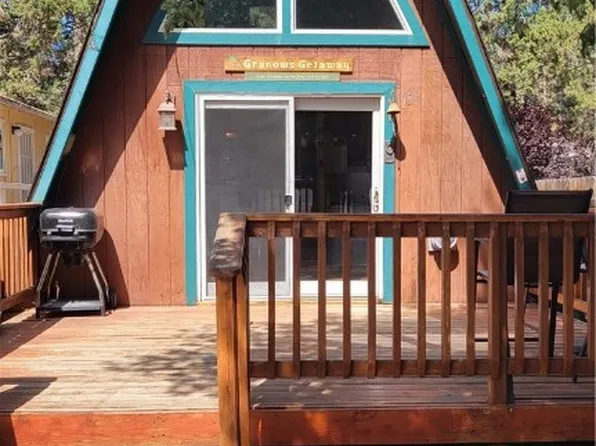 156 Highland Ln, Sugarloaf, CA 92386