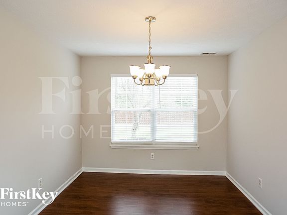 5th image of 17651 Willow Creek Way