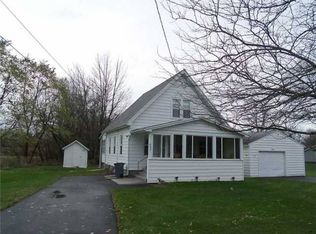 645 Armstrong Rd, Mumford, NY 14511