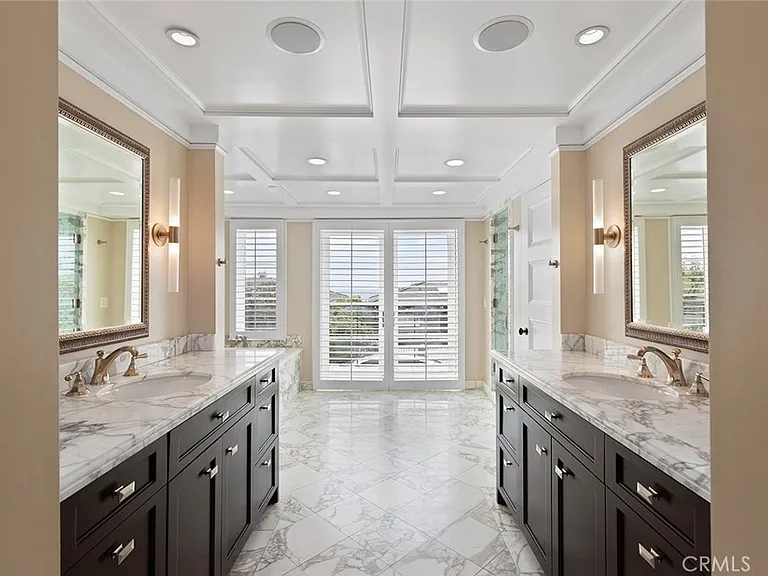 322 Emerald Bay — Photo 15