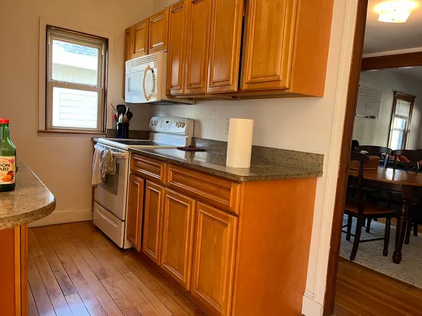 11 Dickson St, Somerville, MA 02144