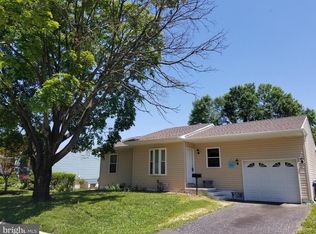 31 Bradbury Rd, New Castle, DE 19720