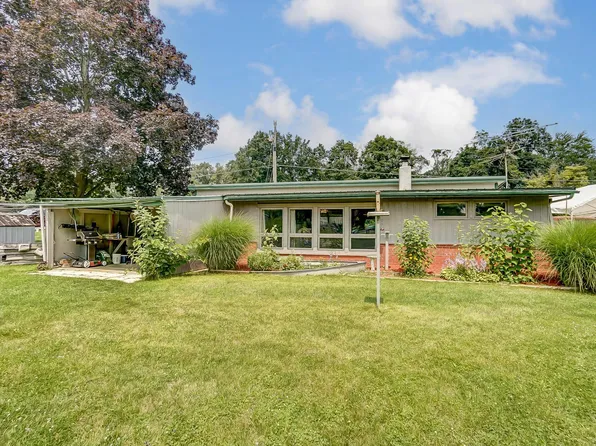 800 W 575 S, Wolcottville, IN 46795