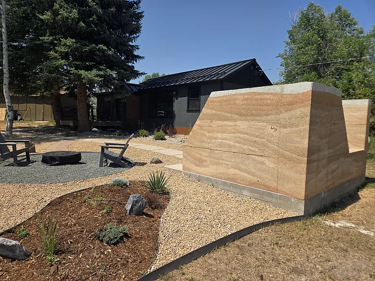 1220 Rossum Dr — Photo 11