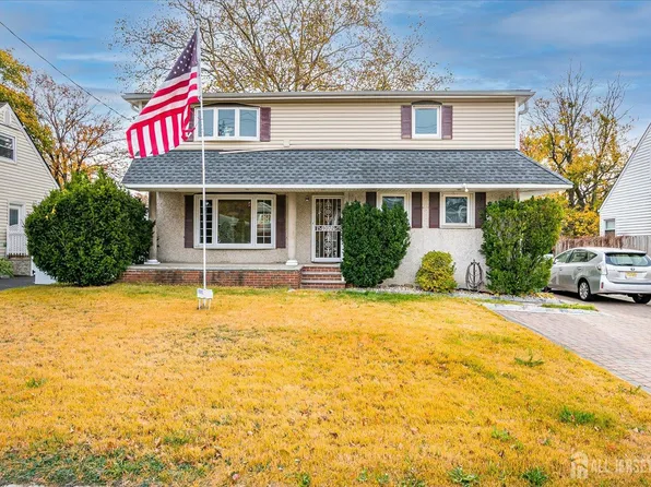 1072 Bordentown Ave, Parlin, NJ 08859