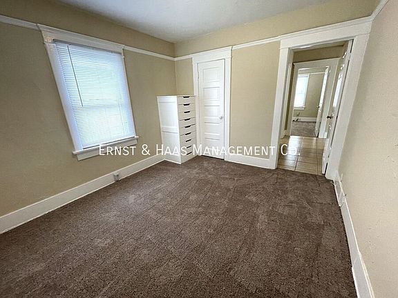 5th image of 512 Almond Ave
