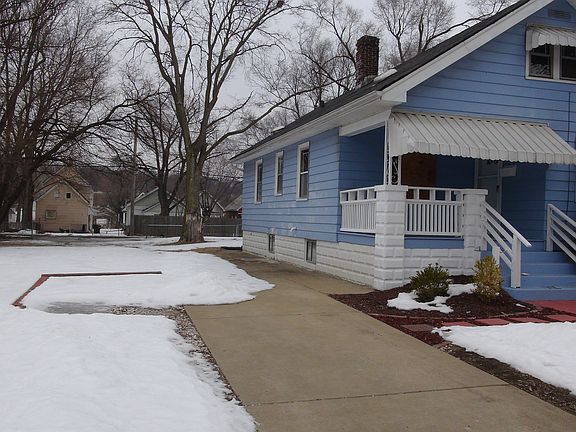 2nd image of 1609 W Kettelle St