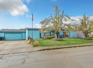 1238 S 58th St, Springfield, OR 97478