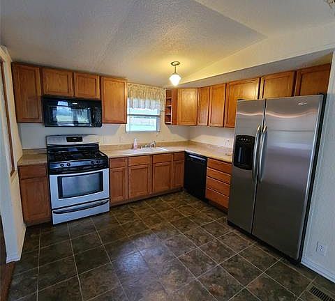 5th image of 15595 S 217th West Ave