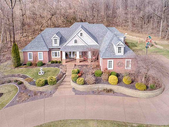 3rd image of 8663 Copper Creek Dr
