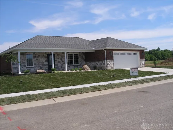 224 Goldenrod Dr, Eaton, OH 45320