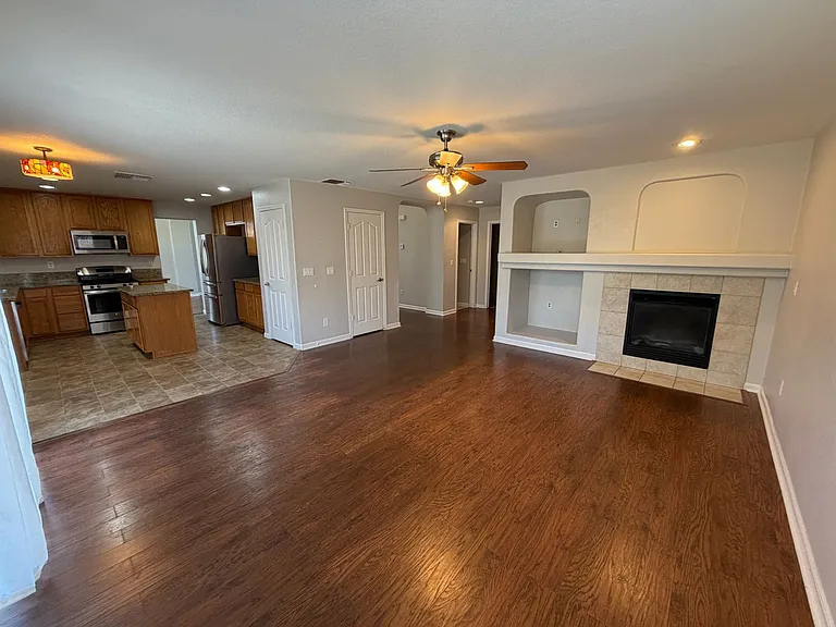 1613 Little Rock Cir — Photo 19