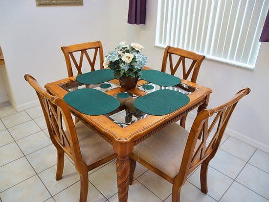 CP4P410MD-breakfast-nook